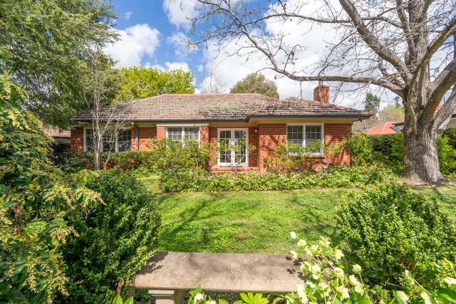 8 Belmore Gardens, ACT 2600
