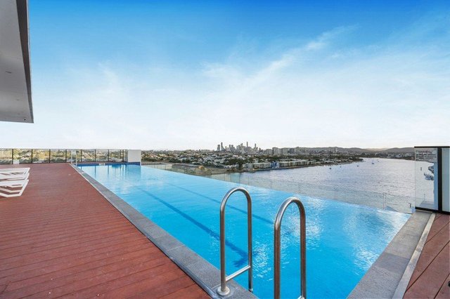 21110/37D Harbour Road, QLD 4007
