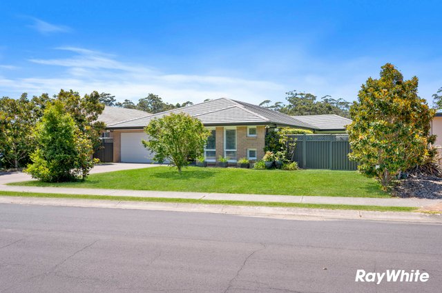 8 Caitlin Crescent, NSW 2537