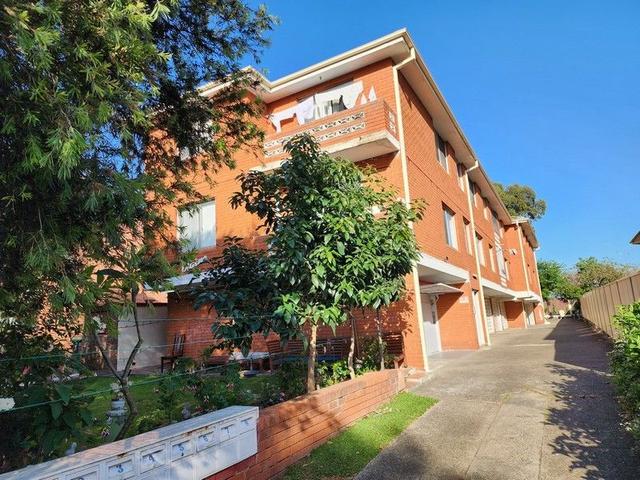 8/92 Northumberland Road, NSW 2144