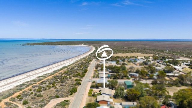 19 Esplanade, SA 5495