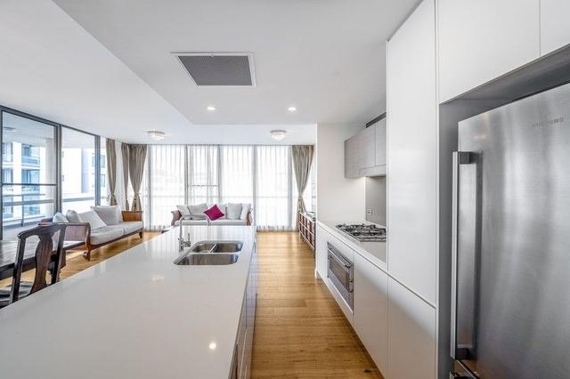 PENTHOUSE E704/14J Mentmore Avenue, NSW 2018