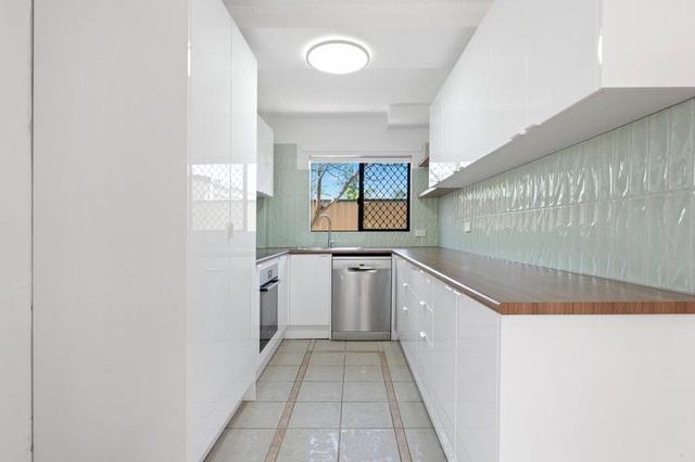 2/16 Nankeen Avenue, QLD 4216