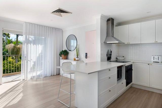 14/4 Rolan Court, QLD 4221