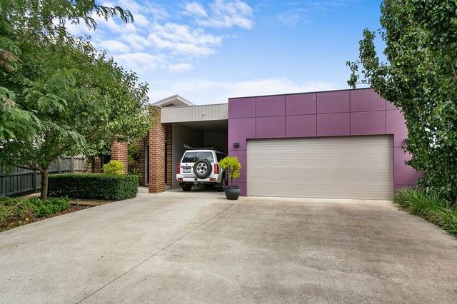 25 Pettit Drive, VIC 3850