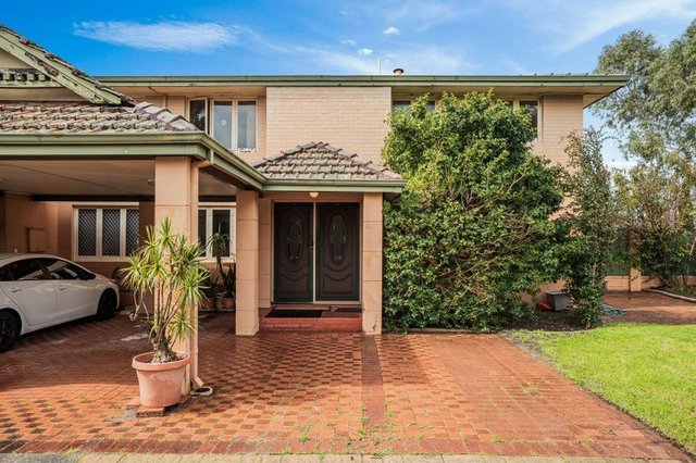2 Bates Loop, WA 6054