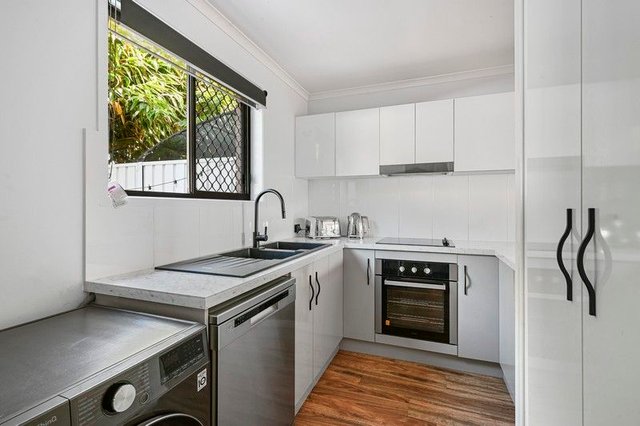 2/15 Edith Street, QLD 4350