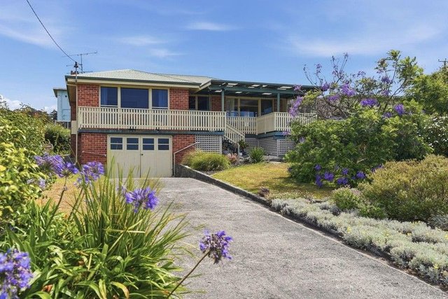 2 Barnett Crescent, TAS 7262