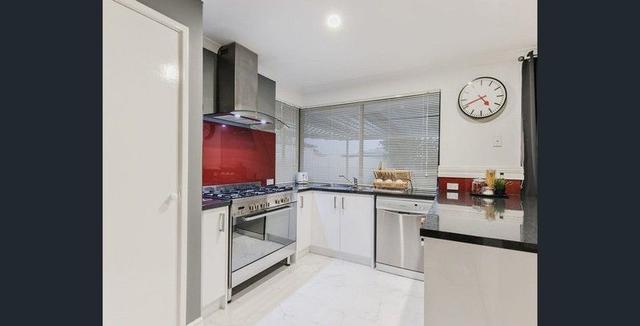 13 Nurrari Close, WA 6169