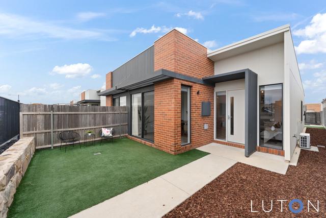 27 Woodward Loop, ACT 2913
