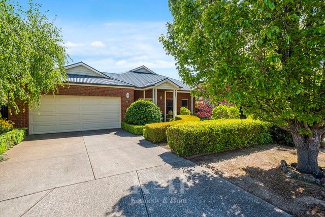 14 Mount Vista Close, VIC 3438