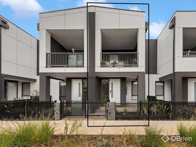 16 Sherlock  Walk, VIC 3809