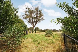 Fully fenced