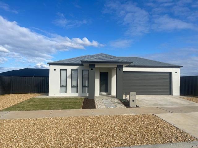 12 Manfred Drive, VIC 3500