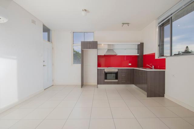 8/4 Hillview Crescent, NSW 2300