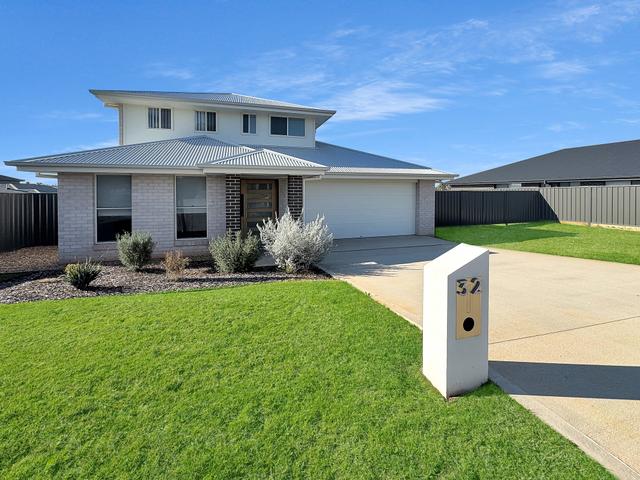 32 Drysdale Close, NSW 2830