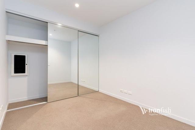 713/18-28 Albert (59 Paisley St) Street, VIC 3011