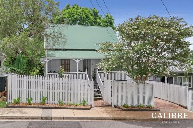 32 Vale Street, QLD 4059