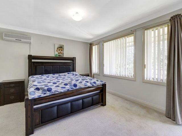 15 Dungara Crescent, NSW 2768