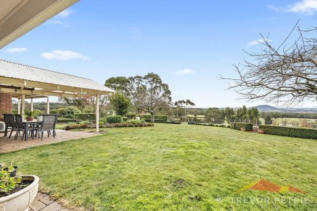 33 Whites Road, VIC 3357