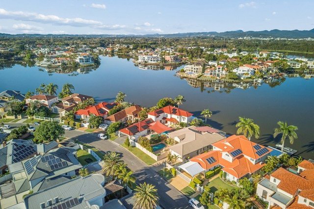32 Montevideo Drive, QLD 4226