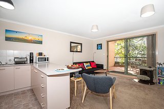 Kitchen to lounge