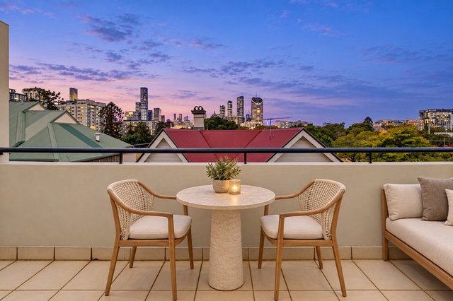 7/25 Edmondstone Street, QLD 4101