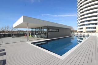 Complex swimming pool (2016-04-28)