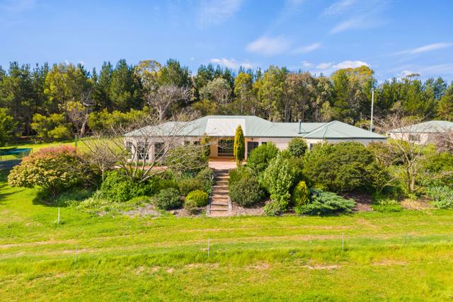 17 Marked Tree Road, NSW 2620