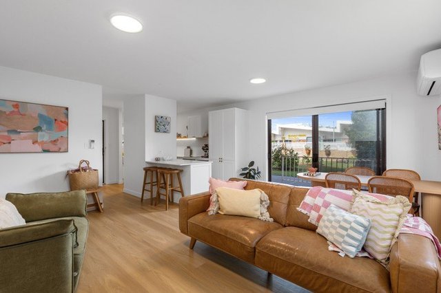 2/1031 Gold Coast Highway, QLD 4221