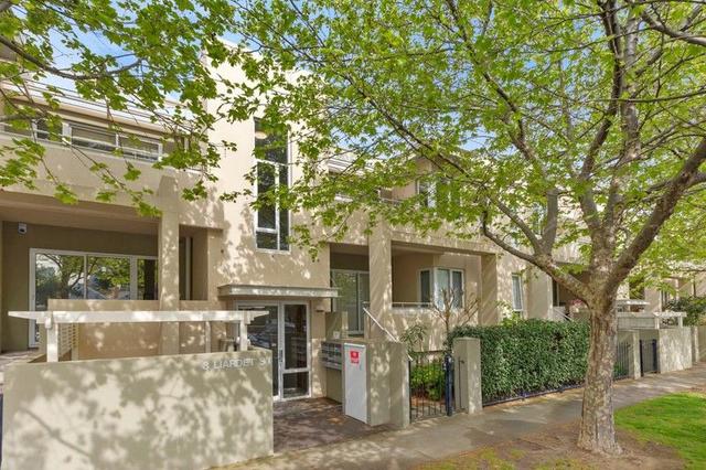 2/3 Liardet Street, VIC 3207