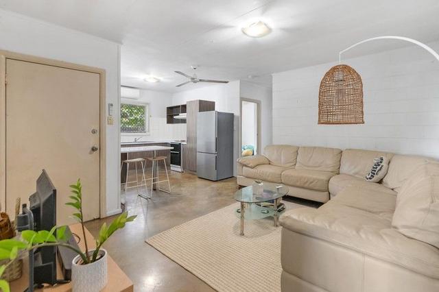 2/111 Tills Street, QLD 4870