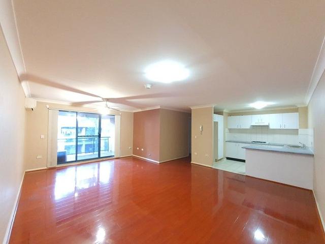 26/8 Hythe Street, NSW 2770