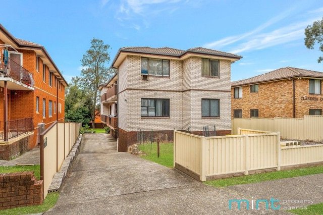 2/27 Colin Street, NSW 2195