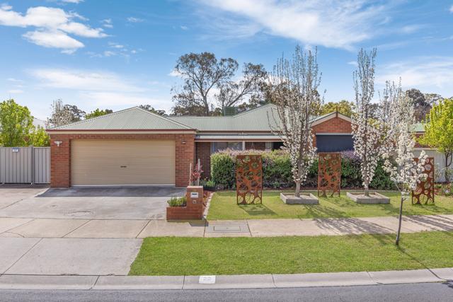 22 Waterford Drive, VIC 3551