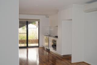 Living Room (2012-12-13)