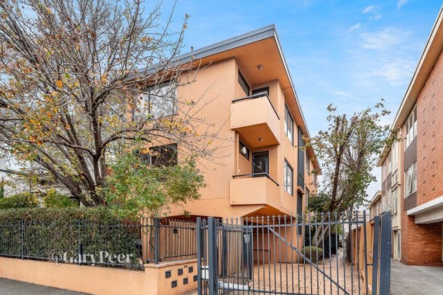 2/85 Merton Street, VIC 3206