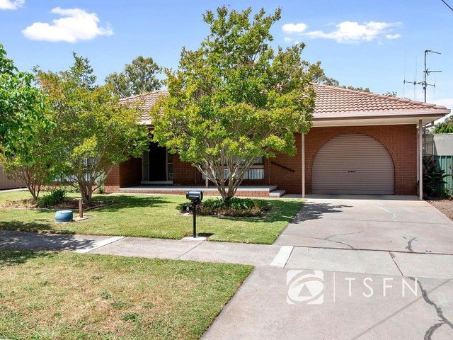 8 Sydenham Avenue, VIC 3550