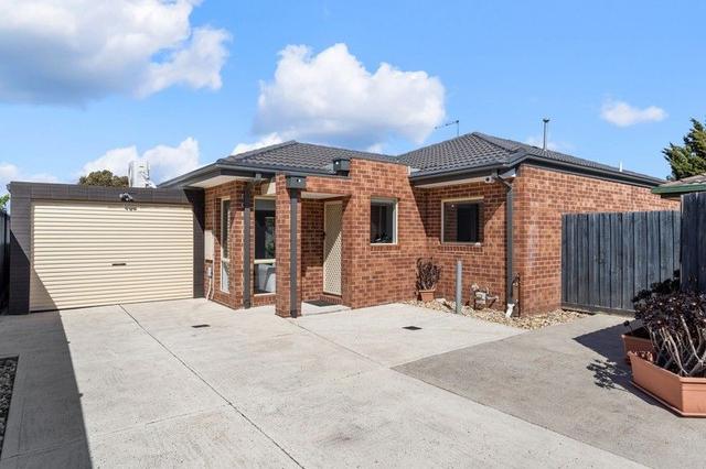 2/4 Enid Court, VIC 3037