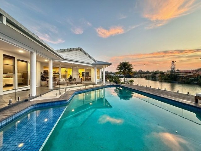 18 Mornington Terrace, QLD 4226