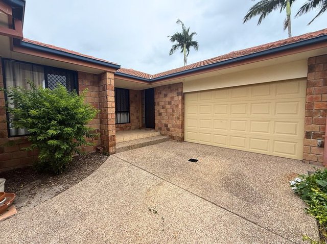 2/3 Margaroola Avenue, QLD 4216