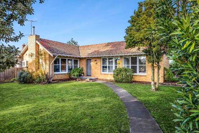 1 Purrumbete Avenue, VIC 3218