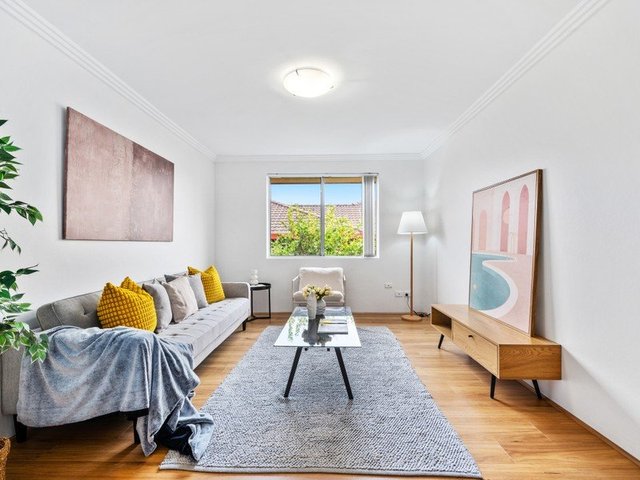 6/37 McKern Street, NSW 2194