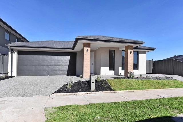 15 Trophis Street, VIC 3064