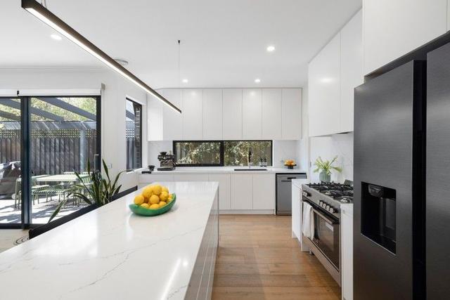 9B Lilian Court, VIC 3193