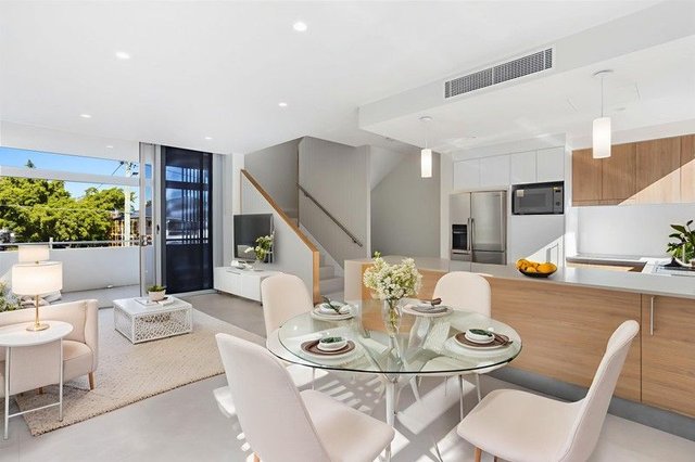 Townhouse/530 Vulture Street East, QLD 4169