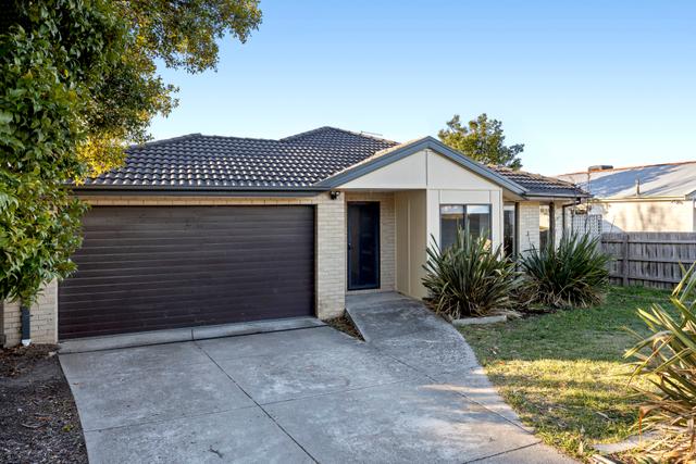 1/17 Farnham Road, VIC 3153
