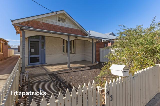 73 Docker Street, NSW 2650