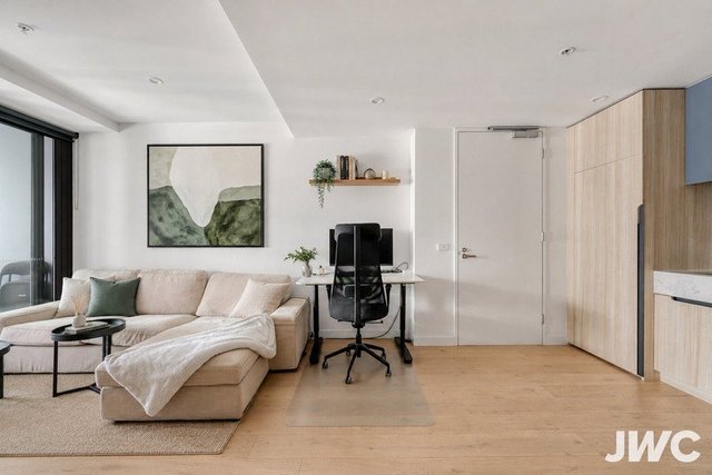 102/48 Claremont Street, VIC 3141