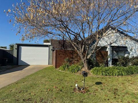 23 Lawson Drive, NSW 2731